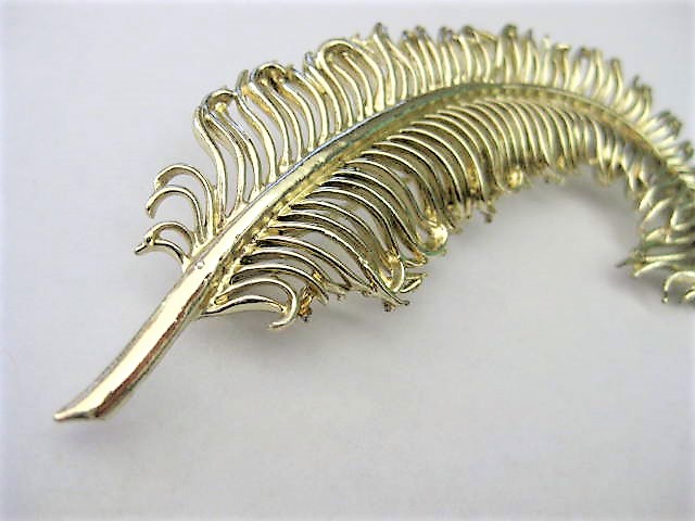 Gold Feather Pin By Coro