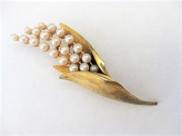 Gold Pearl Sheaf Brooch  by Alan J