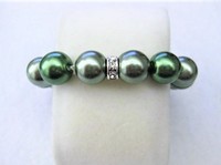 Green Glass Pearl Stretch Bracelet