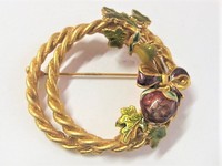 Apple & Pear Wreath Pin