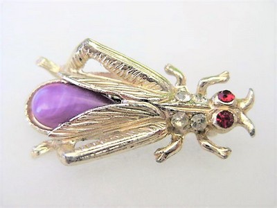 Grasshopper Pin