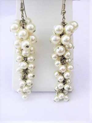 Long Pearl Cluster Pierced Earrings