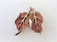 Rusty Brown Leaves Pin   by BSK