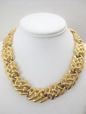 Gold Wide Linked Choker Necklacer