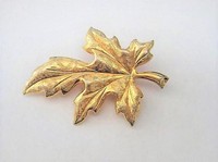 Gold Oak Leaf Pin   by Tammey Jewels